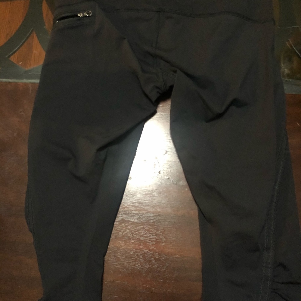 Lululemon - Picture 3 of 5